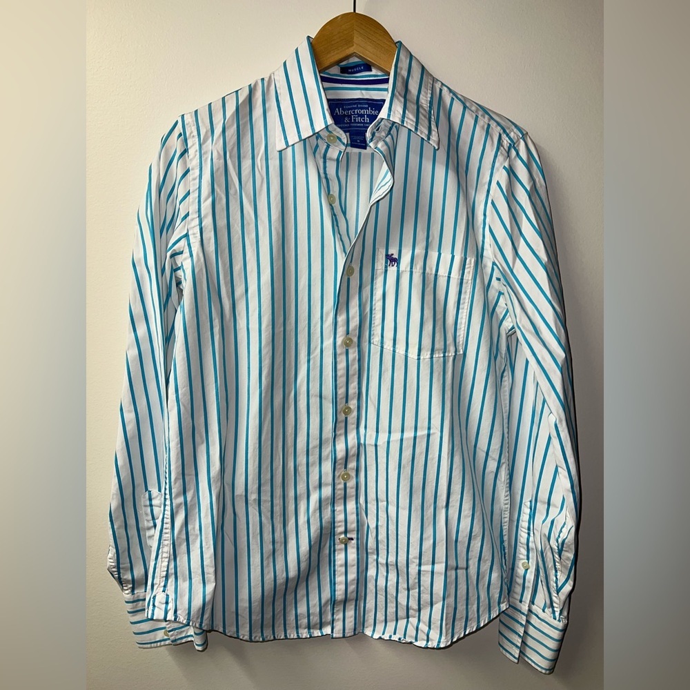 Men’s white striped Muscle Abercrombie & Fitch Button Down size small y2k